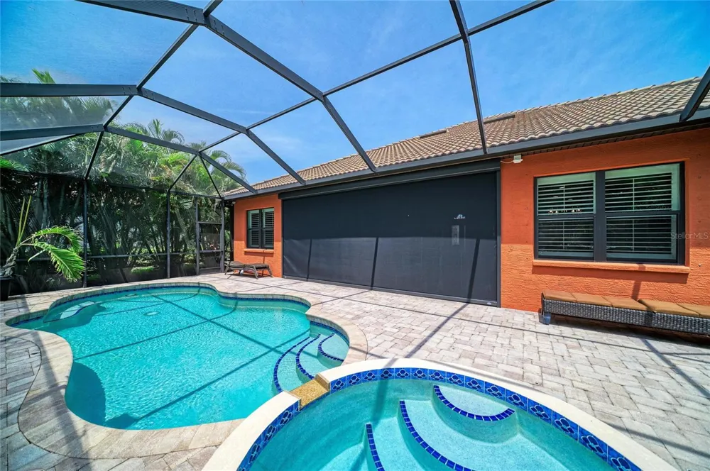545 MAST DRIVE Bradenton, FL 34208
