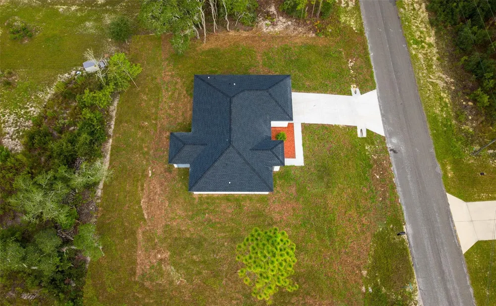 2902 W EDISON PLACE Dunnellon, FL 34433