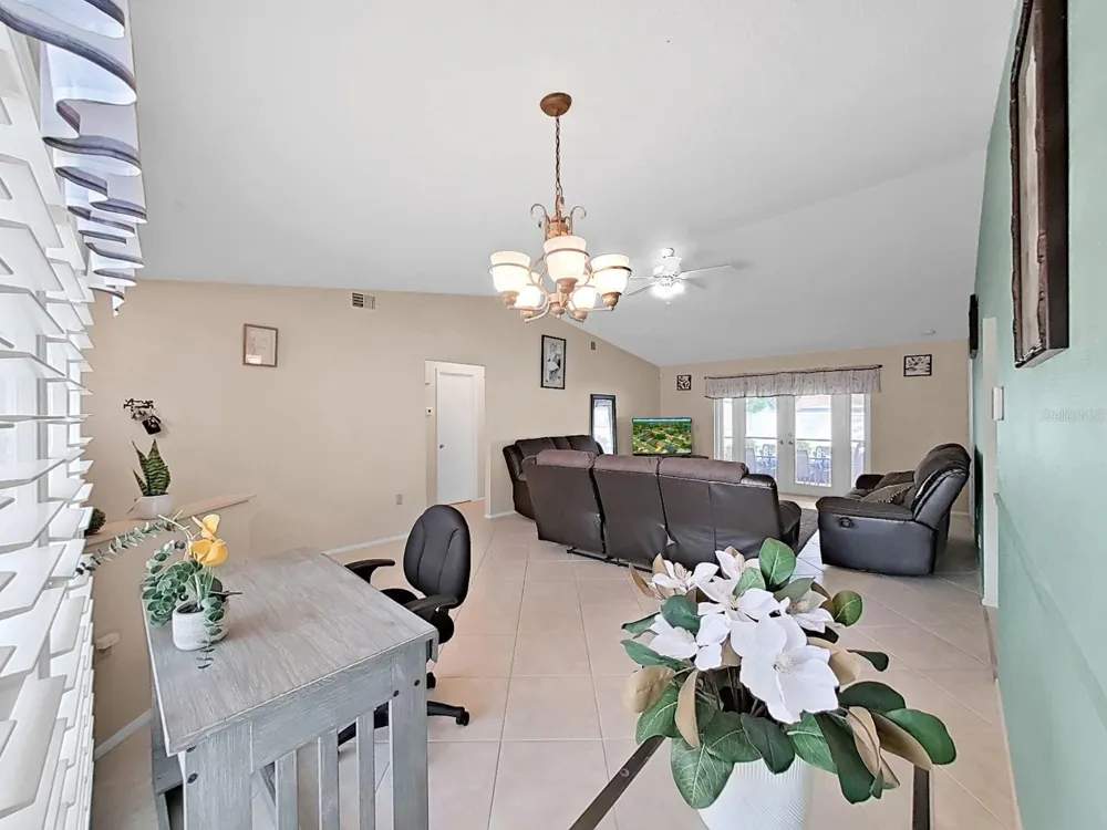726 STILLVIEW CIRCLE Brandon, FL 33510