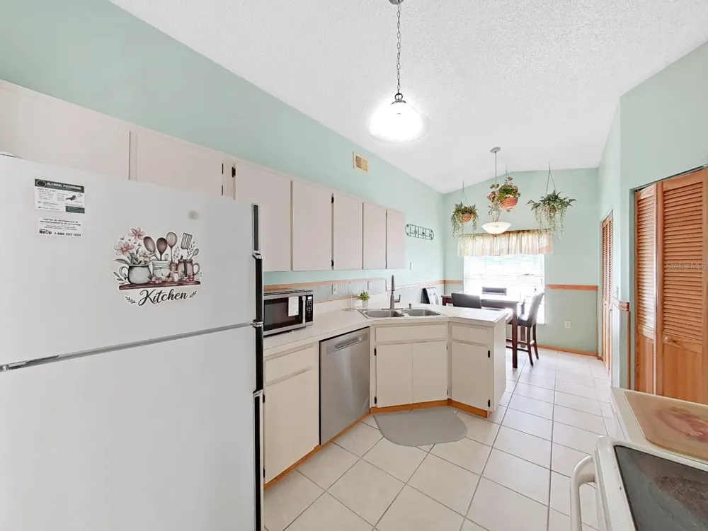 726 STILLVIEW CIRCLE Brandon, FL 33510