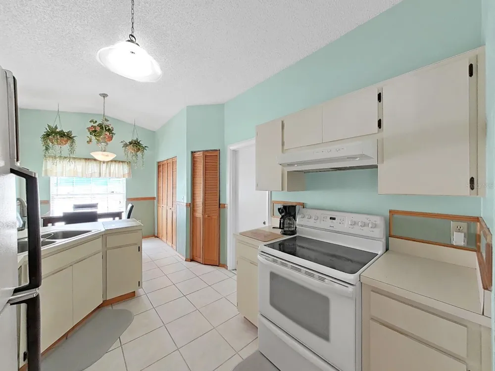 726 STILLVIEW CIRCLE Brandon, FL 33510
