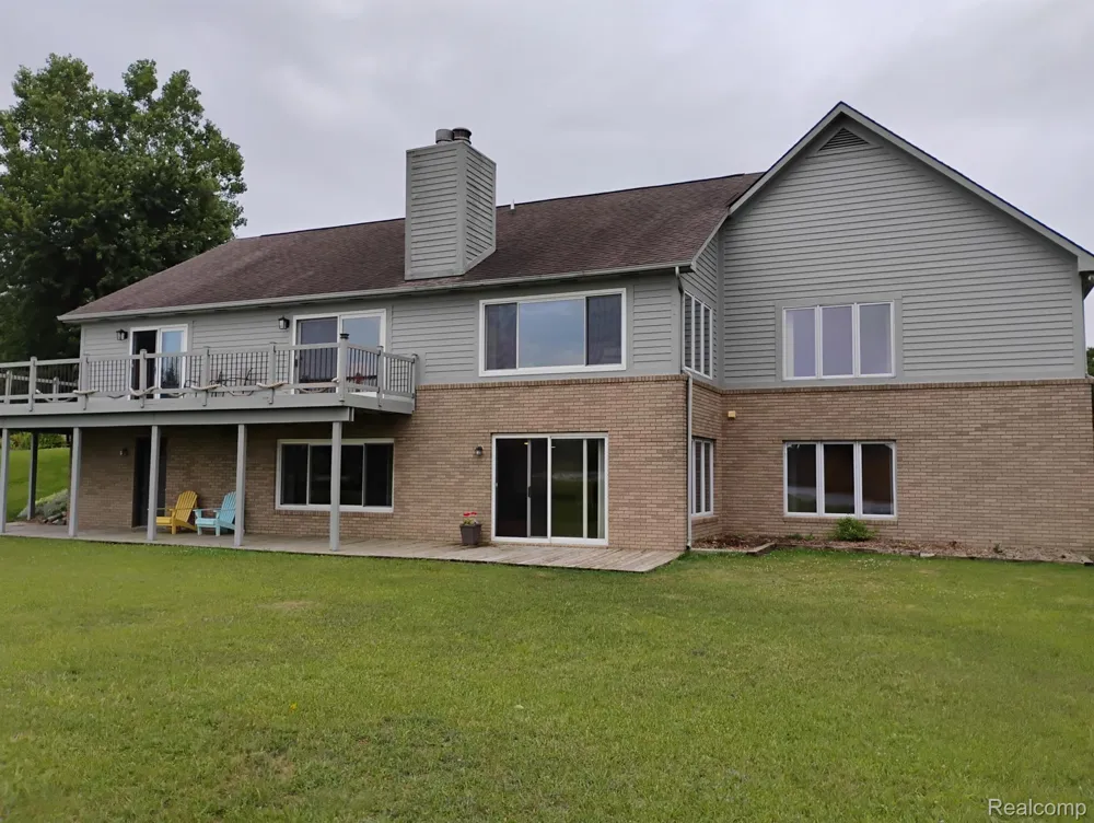725 S Sashabaw Road Brandon Charter Township, MI 48462