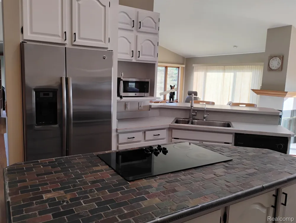 725 S Sashabaw Road Brandon Charter Township, MI 48462