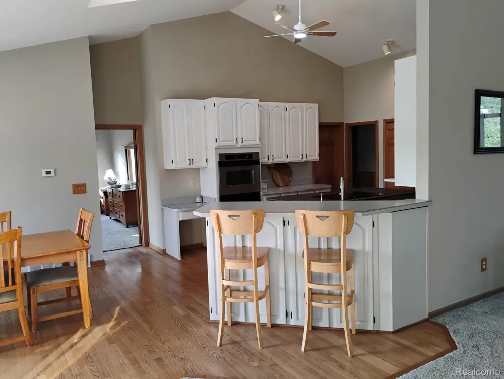 725 S Sashabaw Road Brandon Charter Township, MI 48462