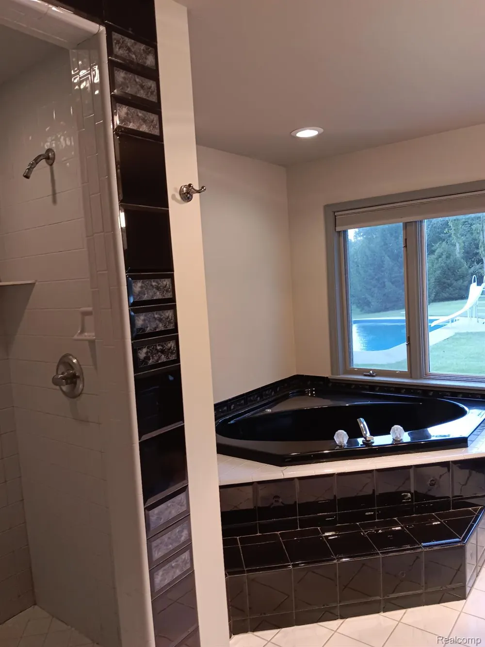 725 S Sashabaw Road Brandon Charter Township, MI 48462