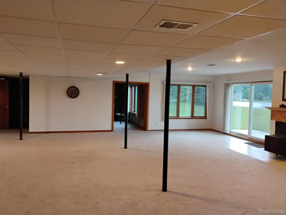 725 S Sashabaw Road Brandon Charter Township, MI 48462