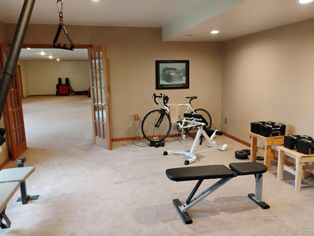 725 S Sashabaw Road Brandon Charter Township, MI 48462