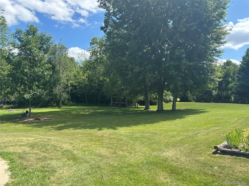 725 S Sashabaw Road Brandon Charter Township, MI 48462