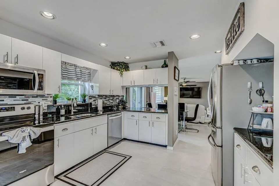 18174 SE Fairview Circle Tequesta, FL 33469