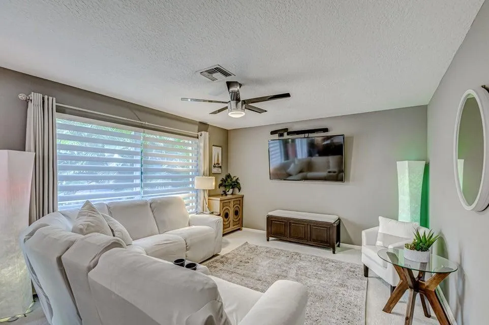 18174 SE Fairview Circle Tequesta, FL 33469