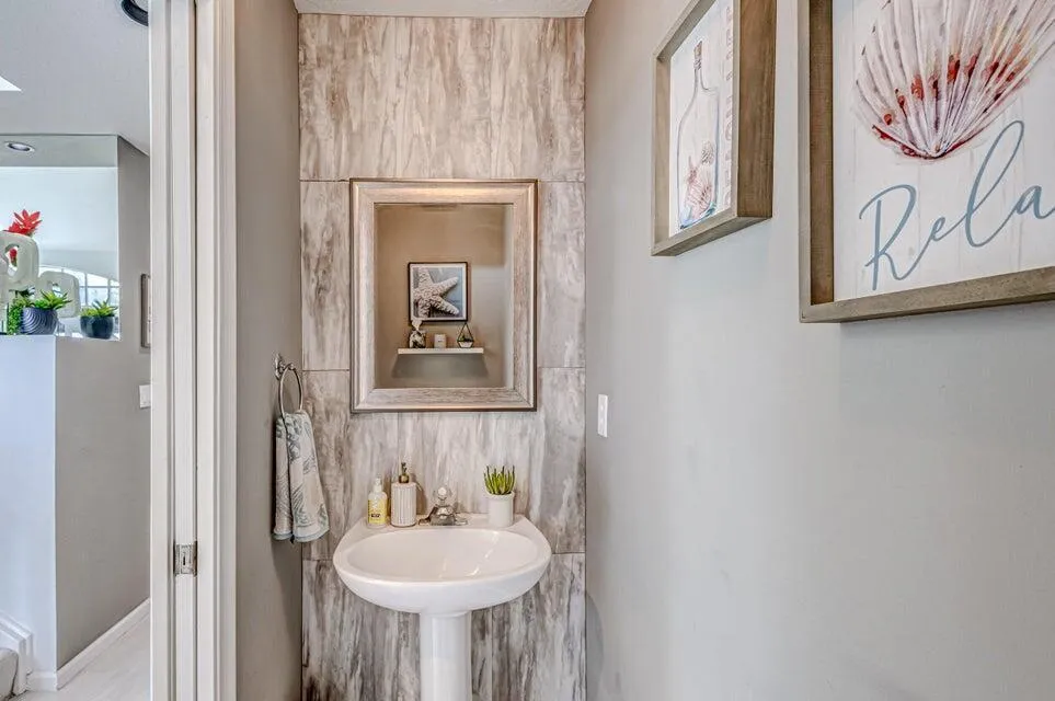 18174 SE Fairview Circle Tequesta, FL 33469