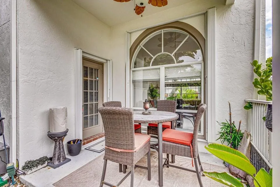 18174 SE Fairview Circle Tequesta, FL 33469