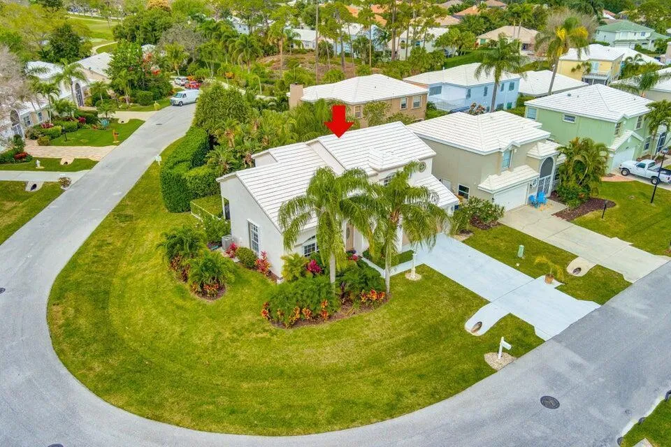 18174 SE Fairview Circle Tequesta, FL 33469