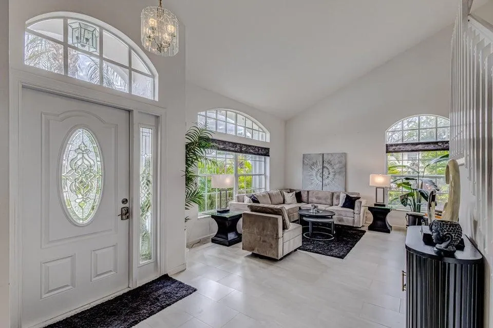 18174 SE Fairview Circle Tequesta, FL 33469
