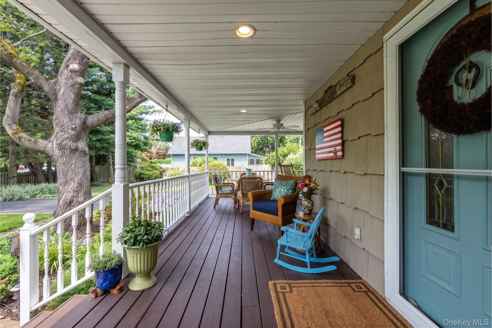 24 Luther Place Huntington Station, NY 11746
