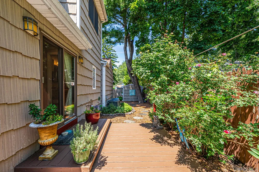 24 Luther Place Huntington Station, NY 11746