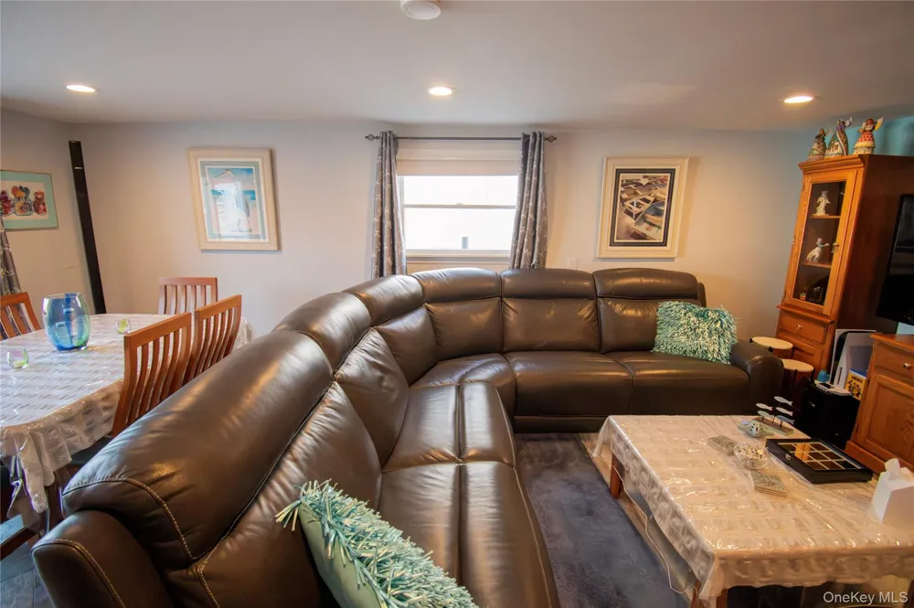 3345 Parkway Drive Baldwin, NY 11510