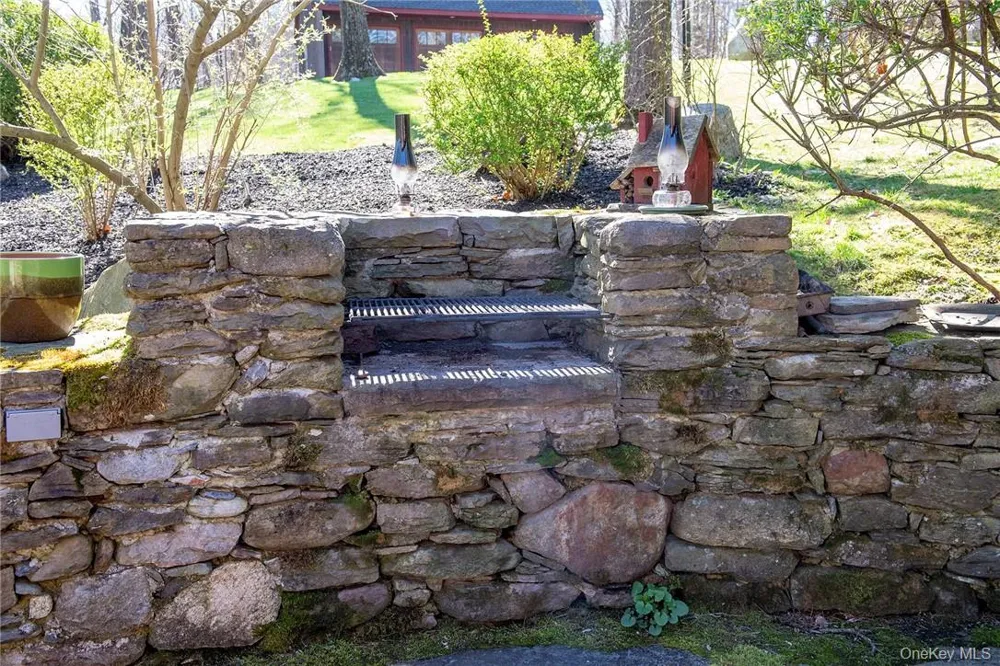 892 Duell Road Stanfordville, NY 12581