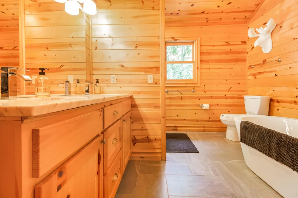 3561 Kingfisher Cove Drive #1 Saugatuck, MI 49453