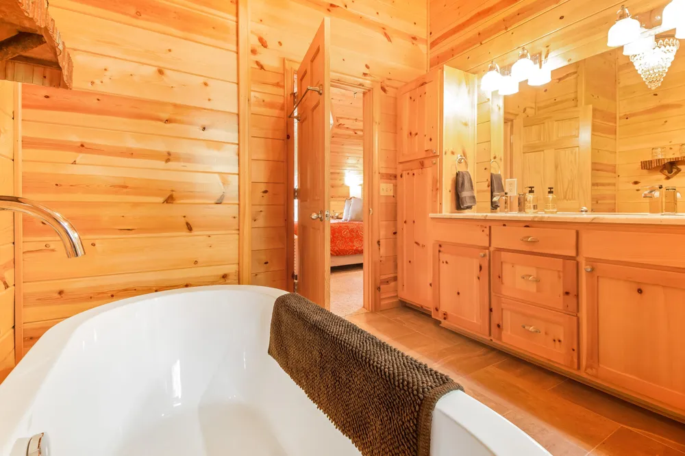 3561 Kingfisher Cove Drive #1 Saugatuck, MI 49453