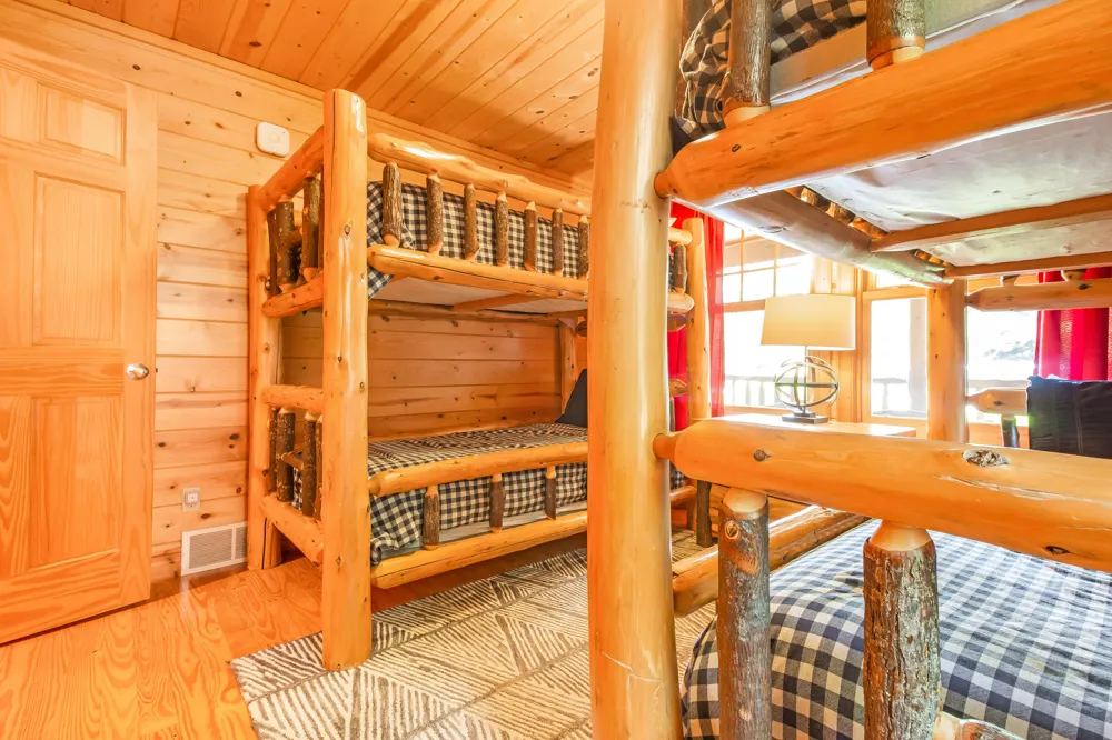 3561 Kingfisher Cove Drive #1 Saugatuck, MI 49453