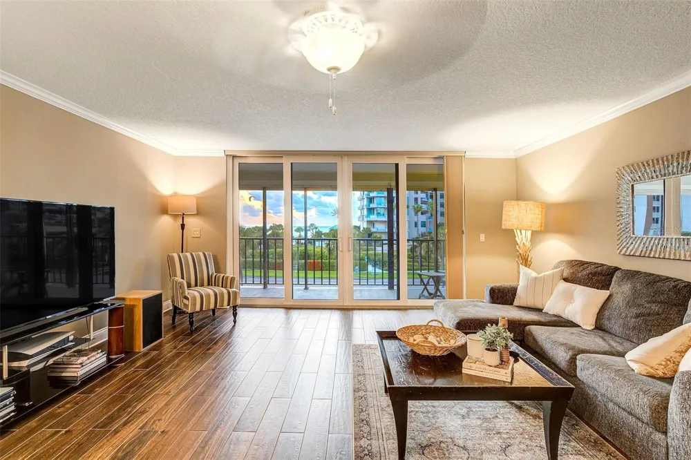 1581 GULF BOULEVARD #203N Clearwater Beach, FL 33767