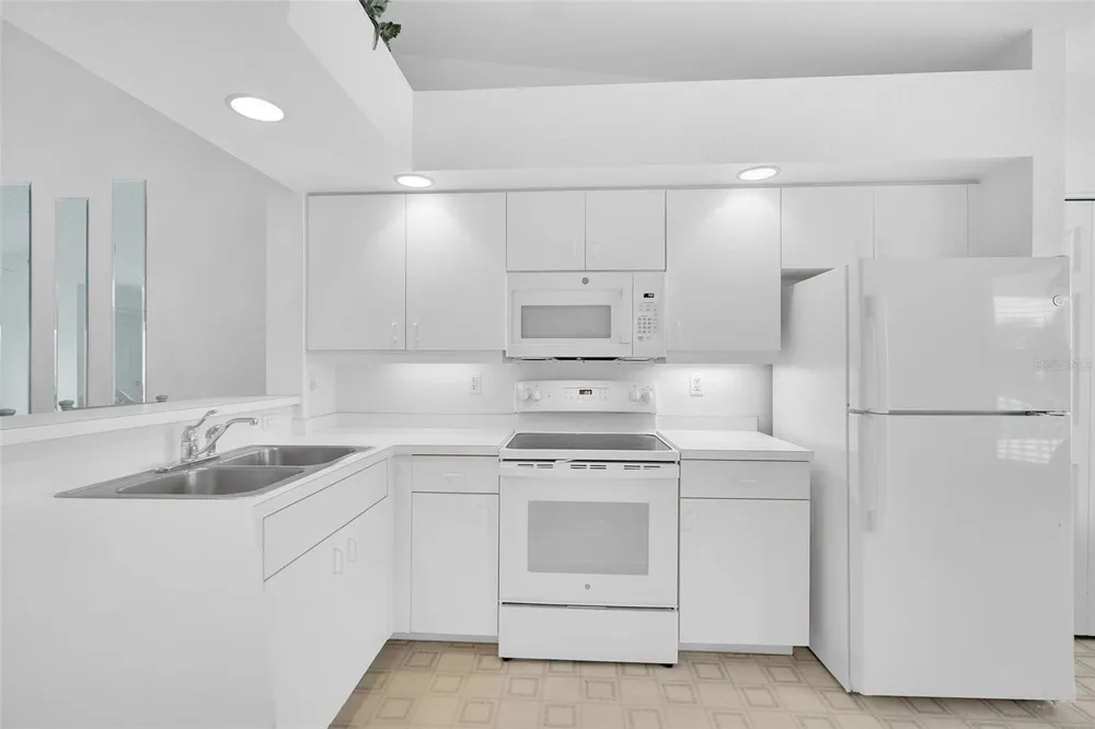 5725 GREENWOOD AVENUE #4201 North Port, FL 34287