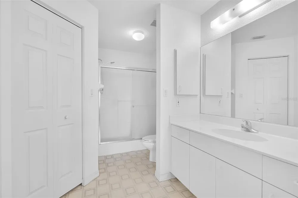 5725 GREENWOOD AVENUE #4201 North Port, FL 34287
