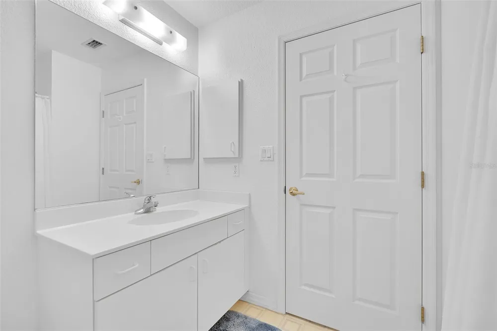 5725 GREENWOOD AVENUE #4201 North Port, FL 34287
