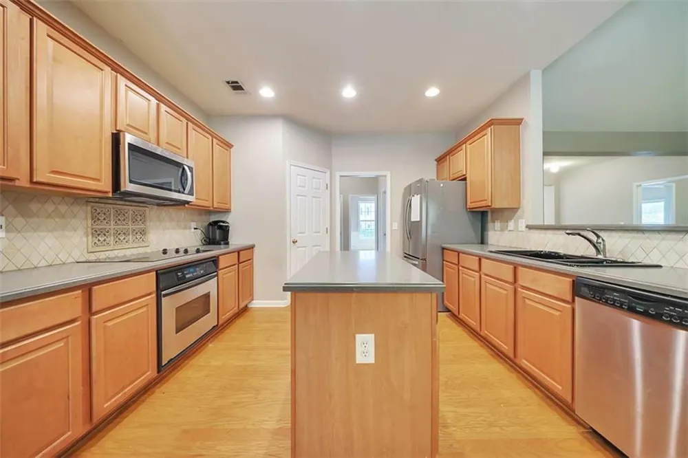 3416 Owens Landing Drive NW Kennesaw, GA 30152