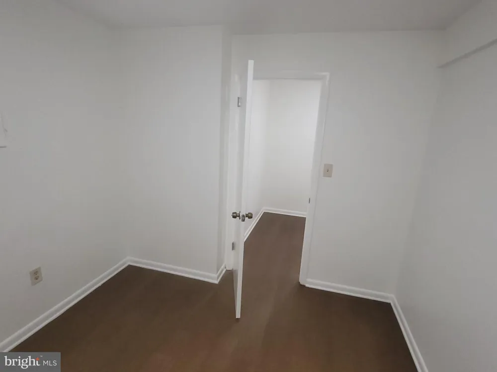 9921 VALLEY PARK DRIVE #B-4 Damascus, MD 20872