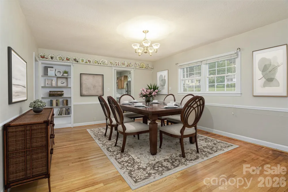 352 Cedar Lane Arden, NC 28704