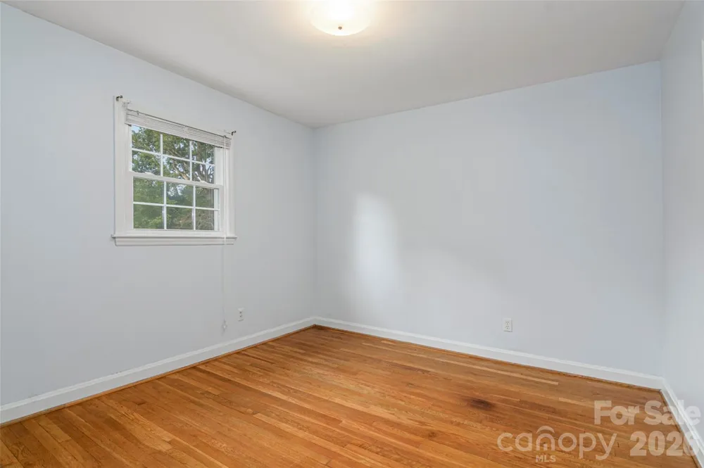 352 Cedar Lane Arden, NC 28704
