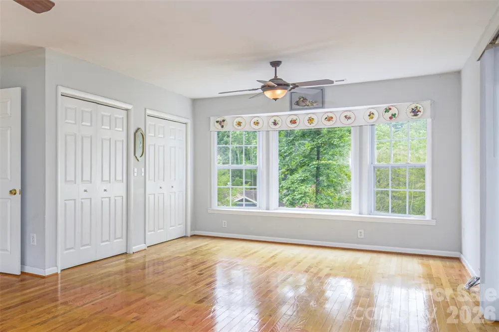 352 Cedar Lane Arden, NC 28704