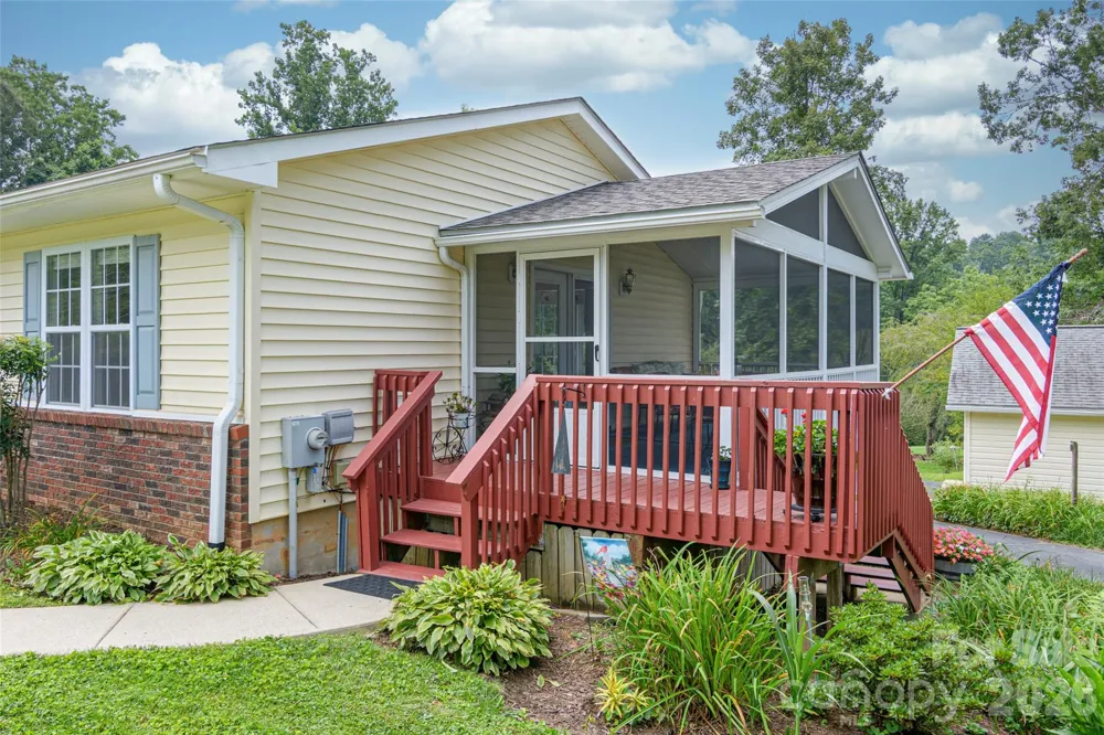 352 Cedar Lane Arden, NC 28704