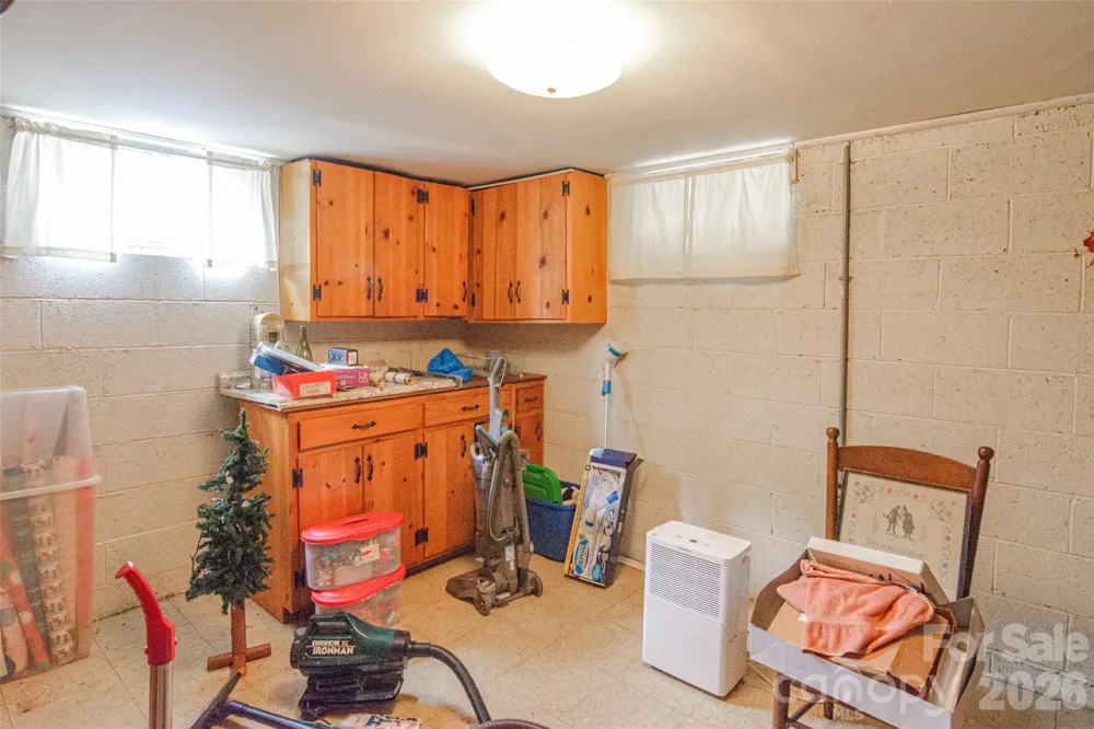 352 Cedar Lane Arden, NC 28704