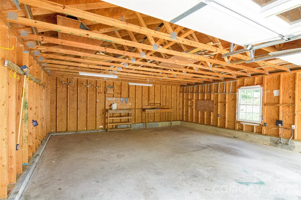 352 Cedar Lane Arden, NC 28704