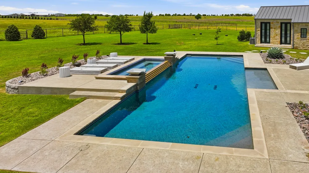 11802 E Rocky Creek Road Crowley, TX 76036