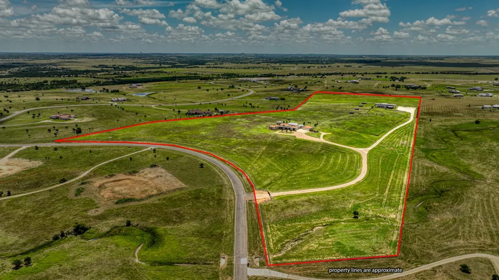 11802 E Rocky Creek Road Crowley, TX 76036