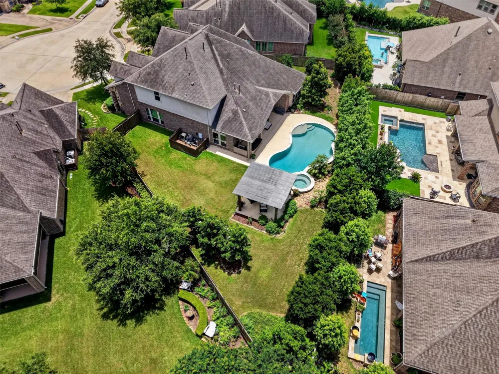 1504 Tallow Chase Court Friendswood, TX 77546