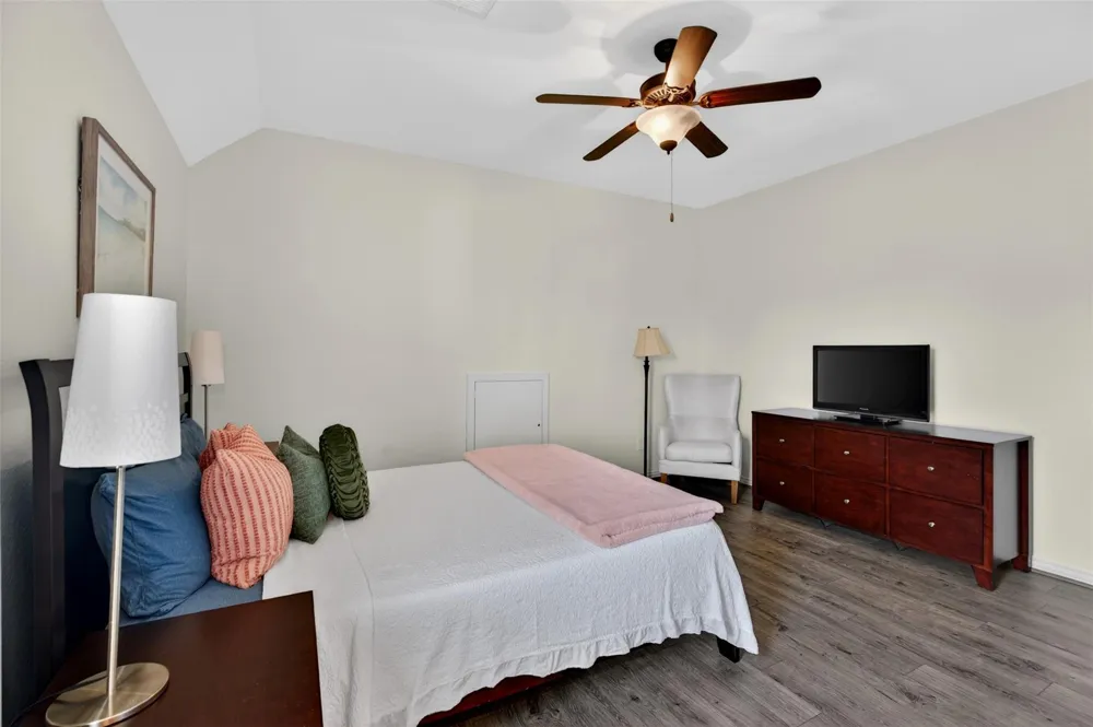 1504 Tallow Chase Court Friendswood, TX 77546