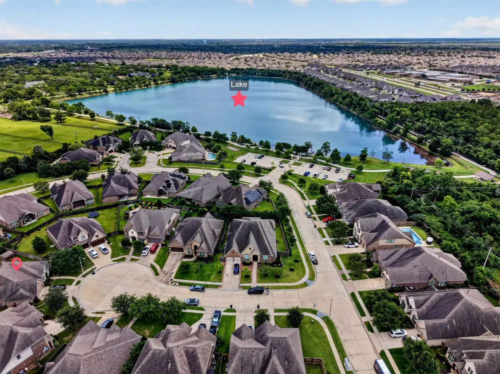 1504 Tallow Chase Court Friendswood, TX 77546