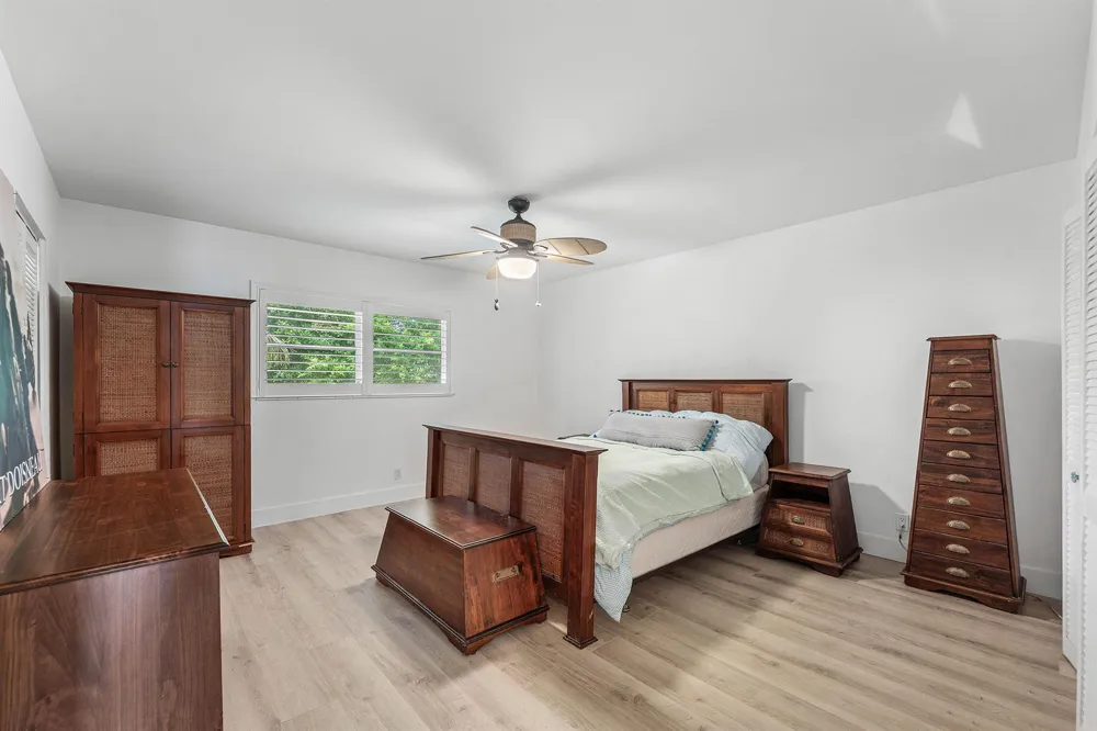 4111 NE 21st Way #204 Lighthouse Point, FL 33064