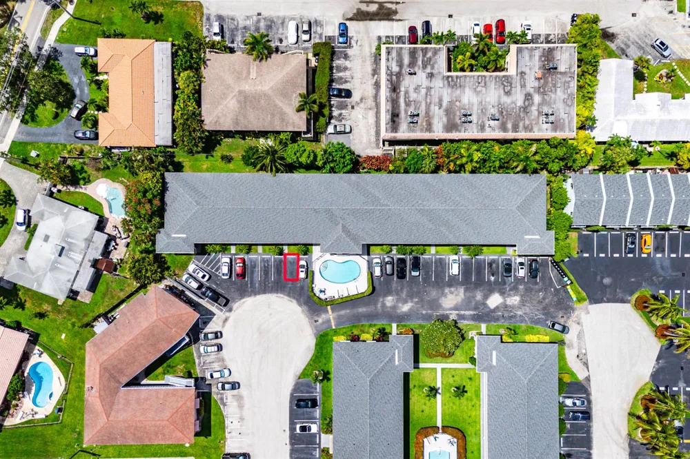 4111 NE 21st Way #204 Lighthouse Point, FL 33064