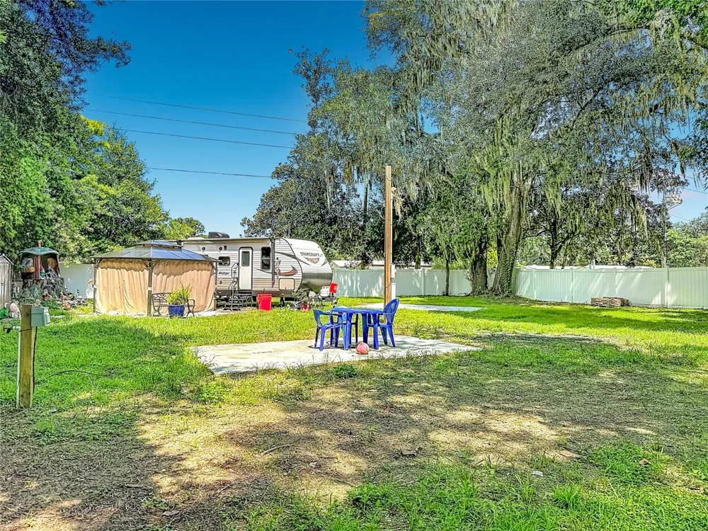 6708 16TH STREET Zephyrhills, FL 33542