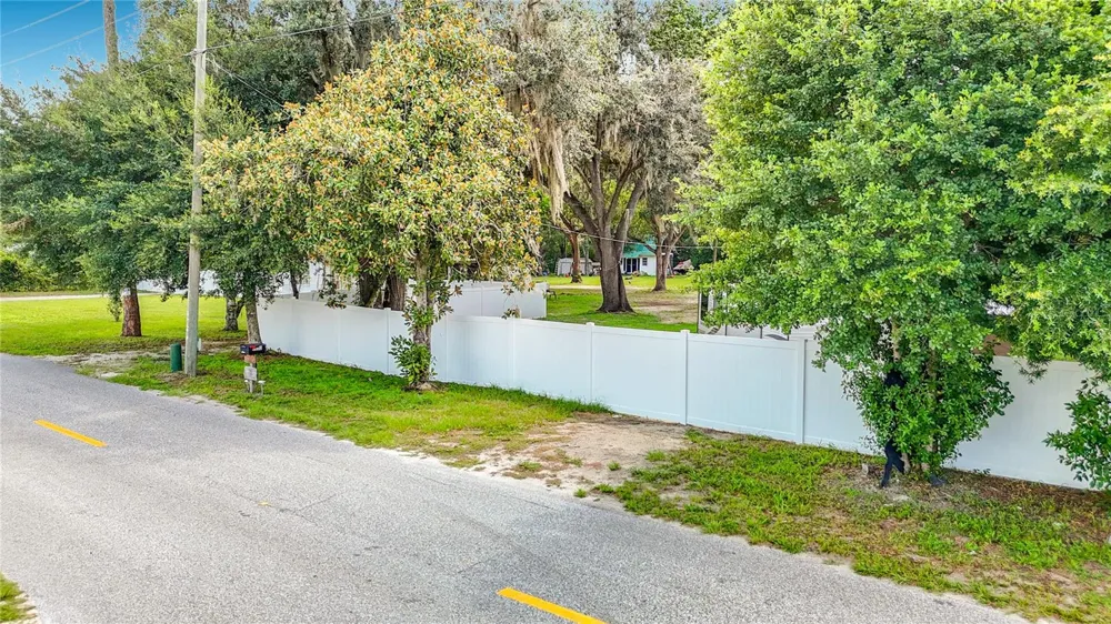 6708 16TH STREET Zephyrhills, FL 33542