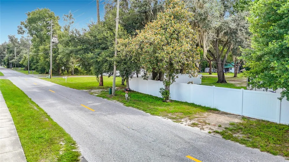 6708 16TH STREET Zephyrhills, FL 33542
