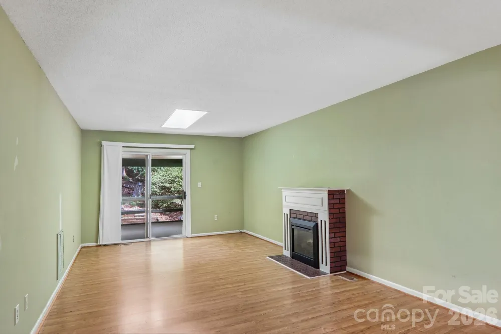 40 Sagebrush Circle Etowah, NC 28729