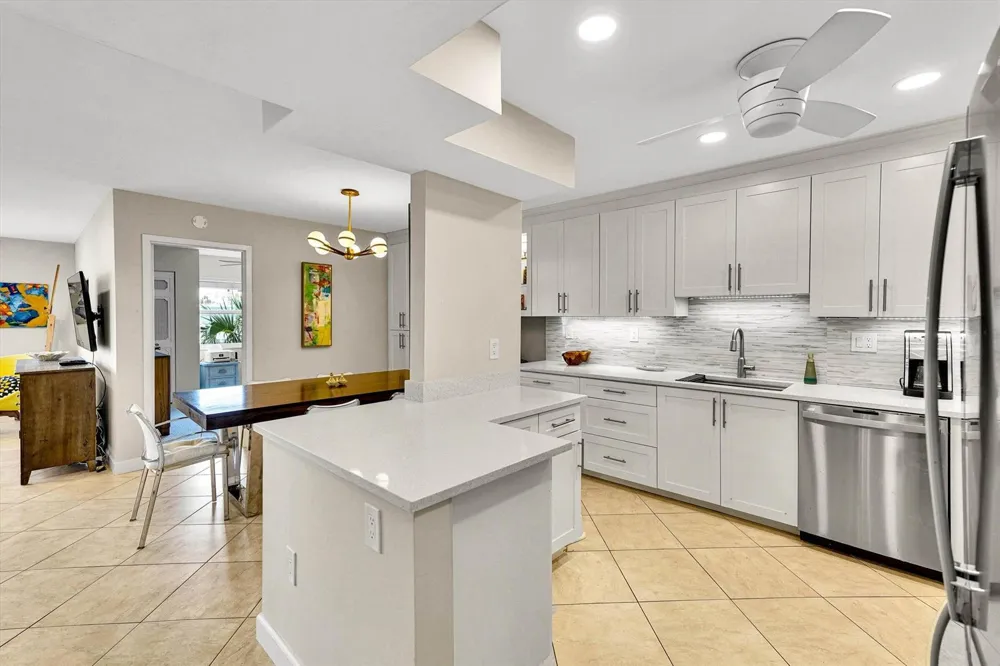 3520 S Ocean Boulevard #L405 South Palm Beach, FL 33480