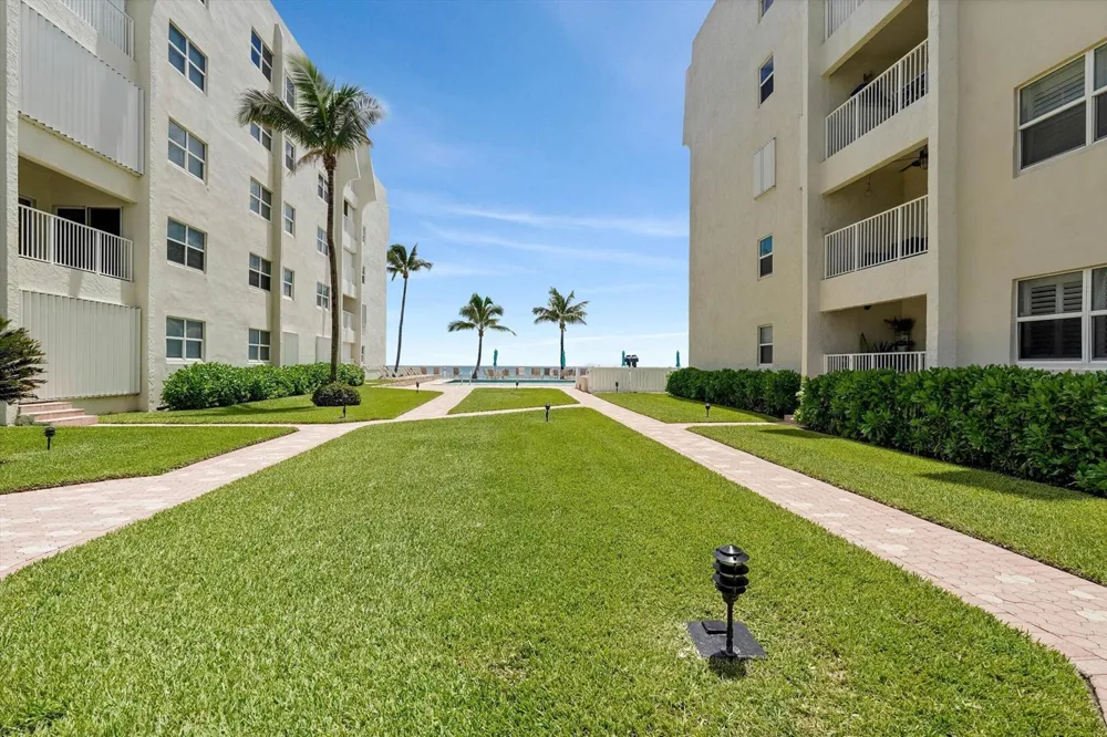 3520 S Ocean Boulevard #L405 South Palm Beach, FL 33480